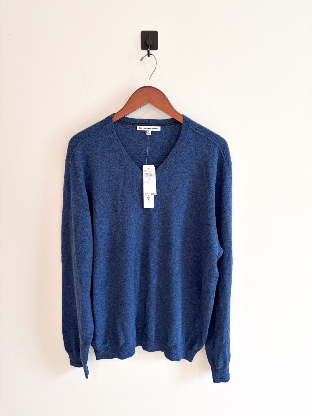 The Cashmere Project Men's V-Neck Exposed Seam Sweater - Blue Size XL NWT